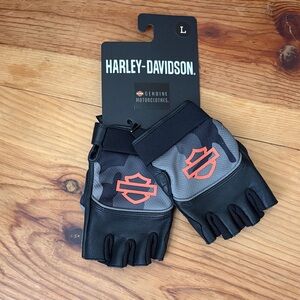 Harley-Davidson Black and Gray Fingerless Gloves with Orange Logo